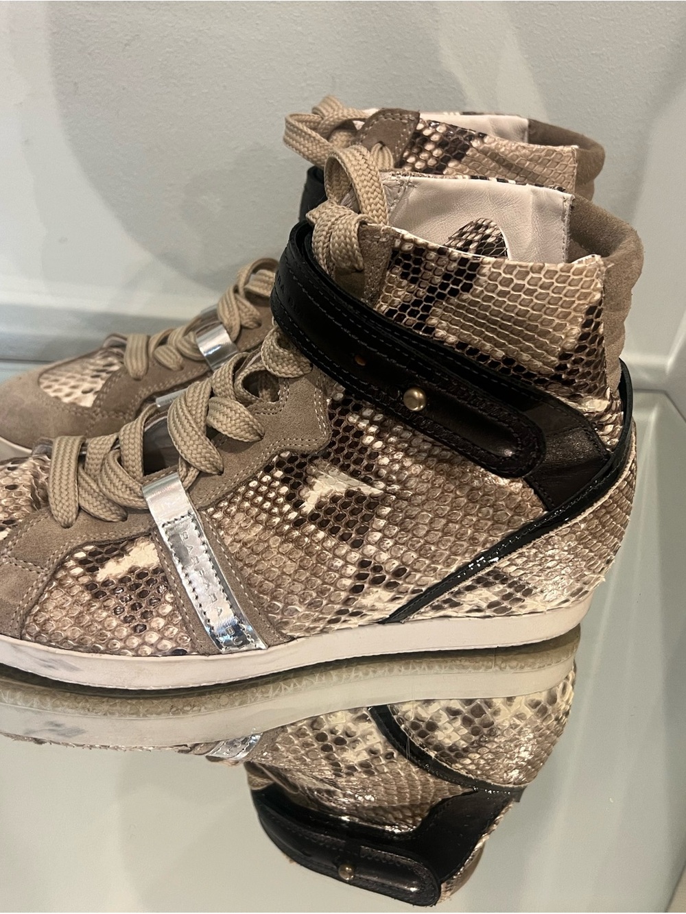 High-Top Snake-Print women Sneakers in Beige and Black